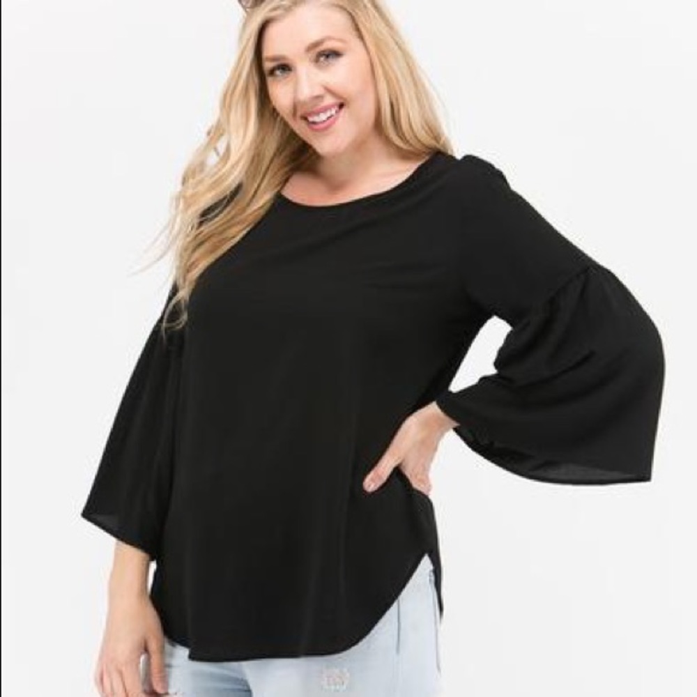 RUFFLED THREE QUARTER SLEEVES TUNIC TOP